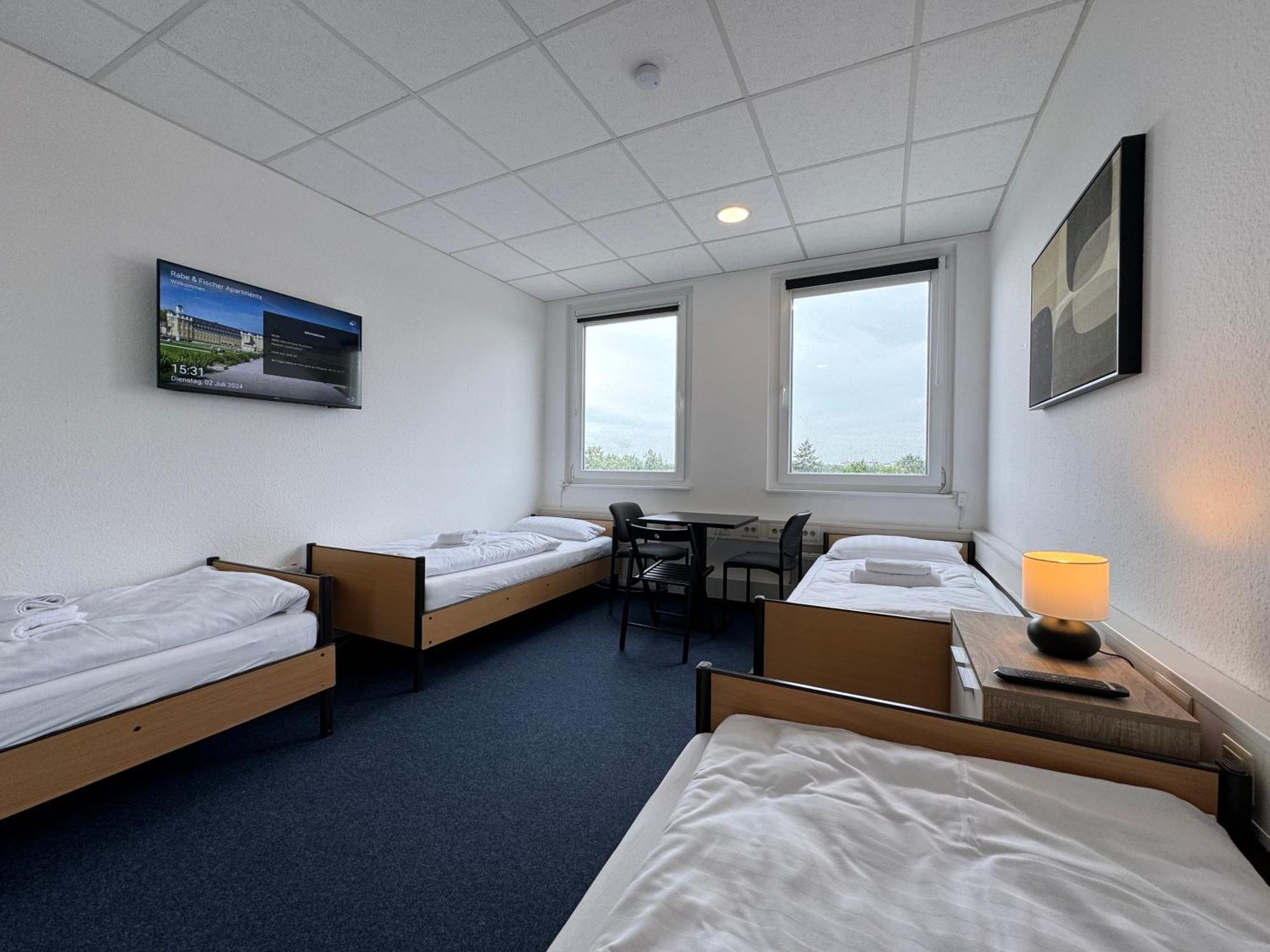 Thuja Karlsruhe-neureut By Kurzzeit Apartment Karlsruhe